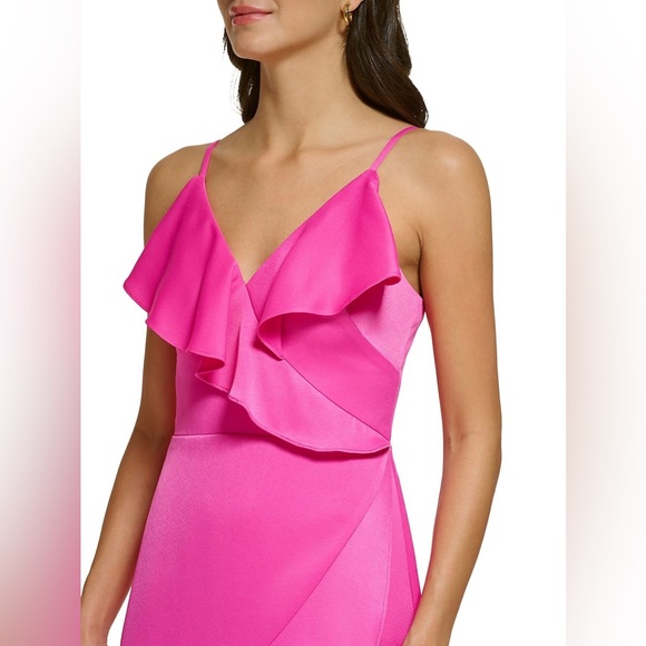 Vince Camuto Asymmetrical Ruffled Gown - Picture 4 of 9